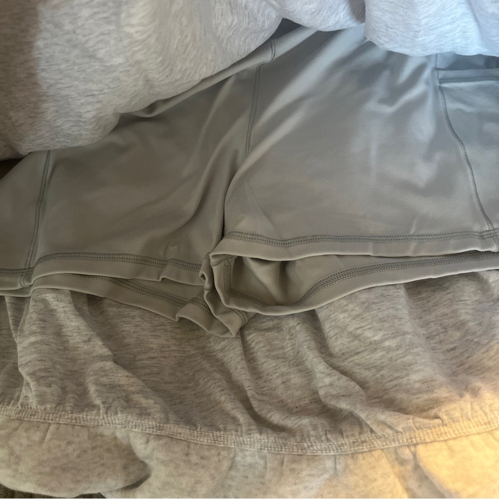 Offline By Aerie Cloud Fleece Bubble Skort Size Small NWT Gray Size XL - Picture 11 of 11